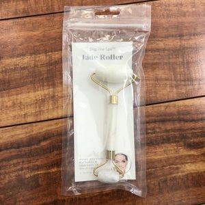 Jade face roller